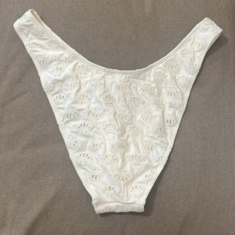 Women's Pointelle V-Front Extra Cheeky Extra High Leg Bikini Bottom - Wild Fable